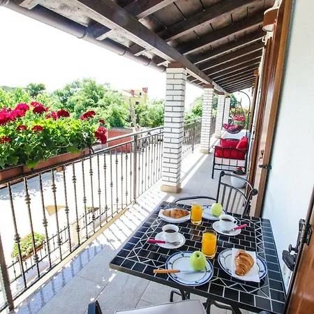 Апартаменты Dori *