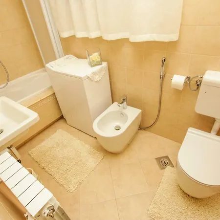 Apartment Dori *